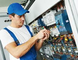 Telltale Signs That Indicate You Need the Help of An Electrician In The Northern Beaches