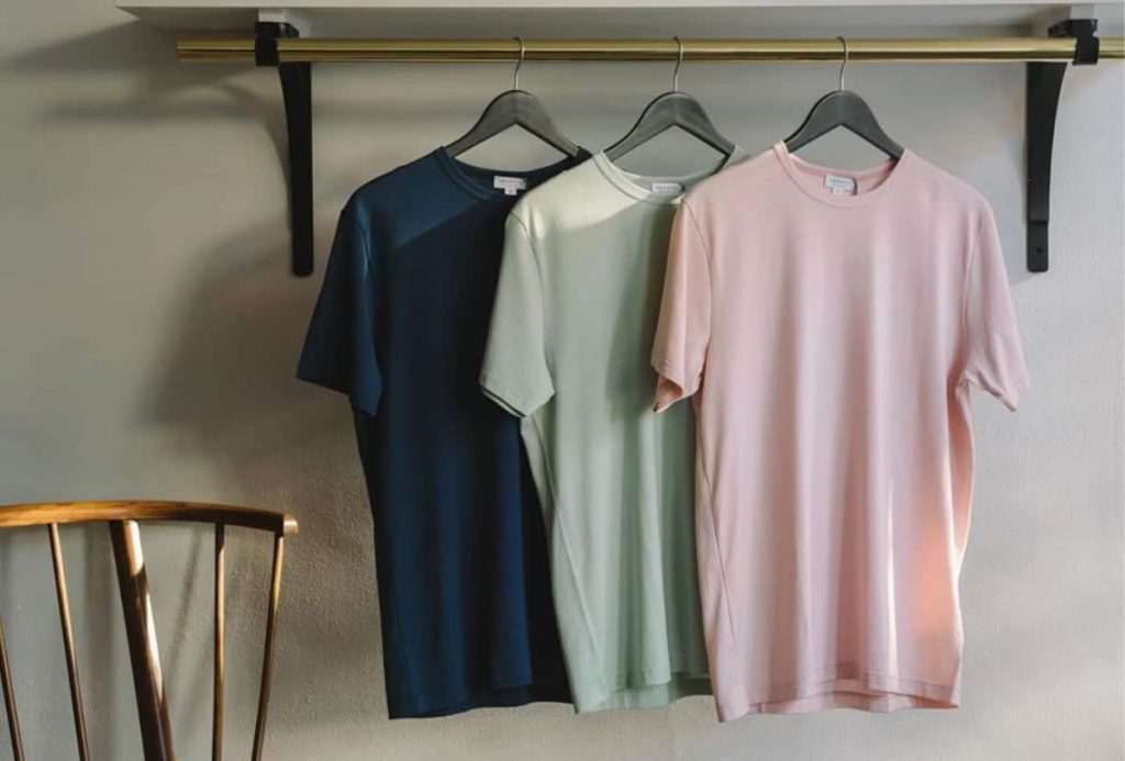 5 Best Blank and Custom Wholesale TShirt Distributors