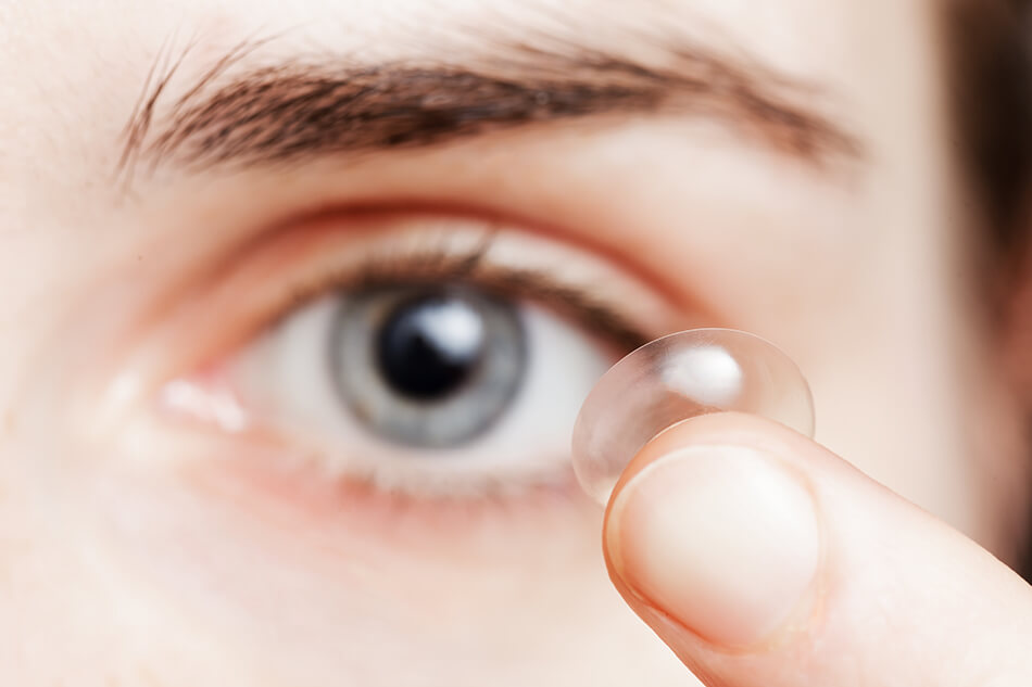 Things To Consider Before Choosing The Best Contact Lenses