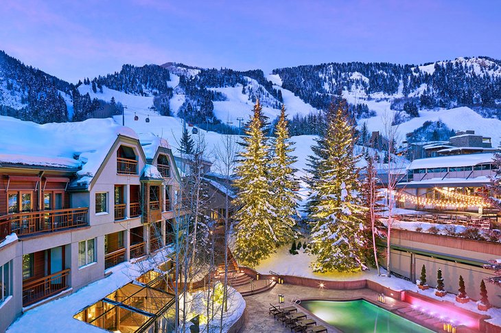 Explore Aspen’s Ski & Summer Resorts in Style with Luxury Limo Service