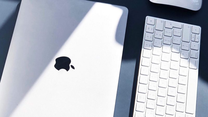 The Macbook 12in M7: Should You Buy It?