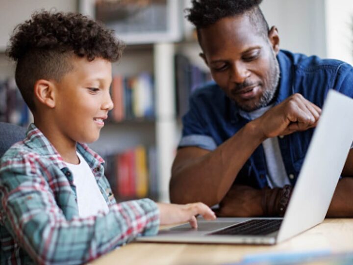 What Parents Should Know About Online Schooling for Kids